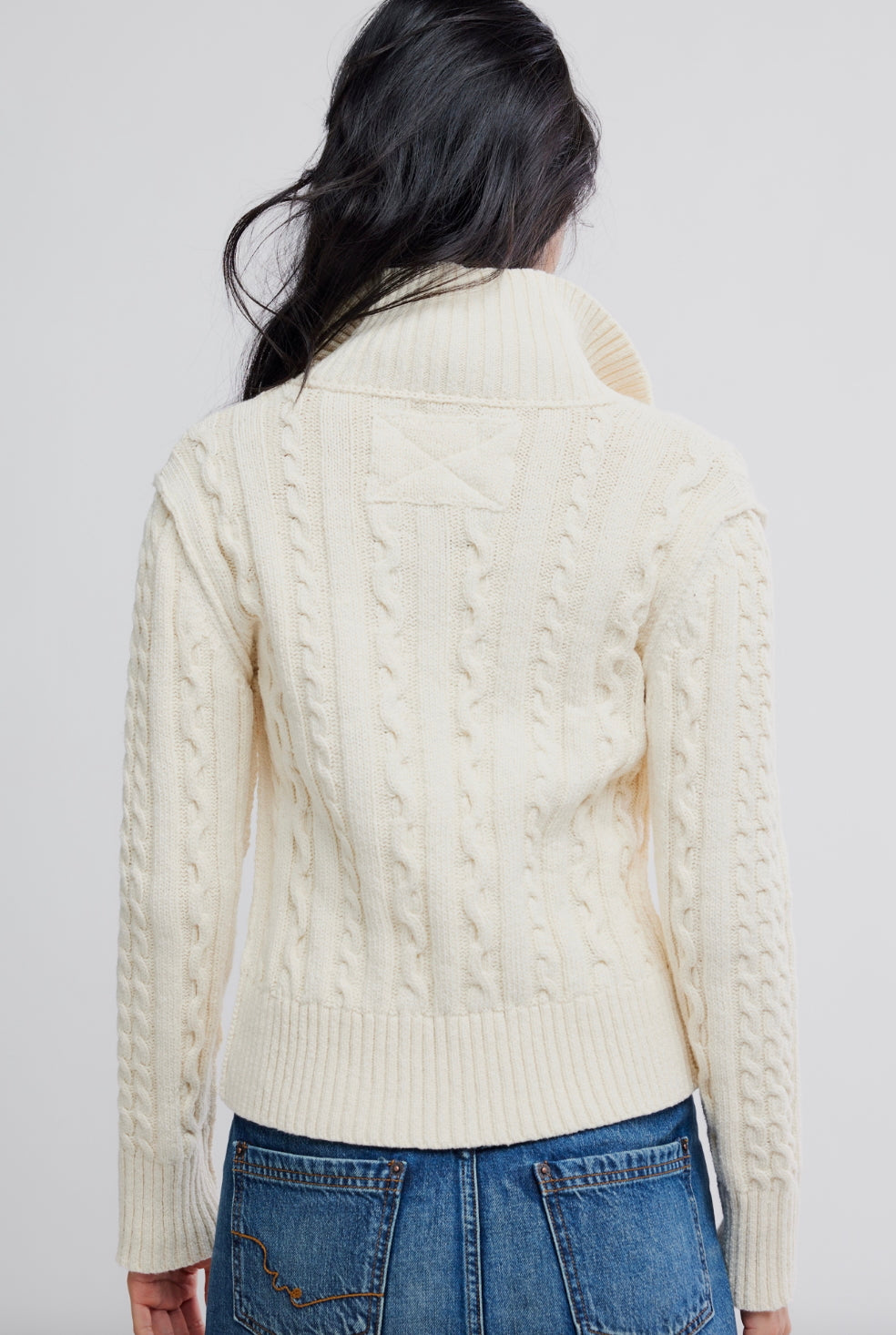 WTF CABLE COLLAR CARDI / IVORY