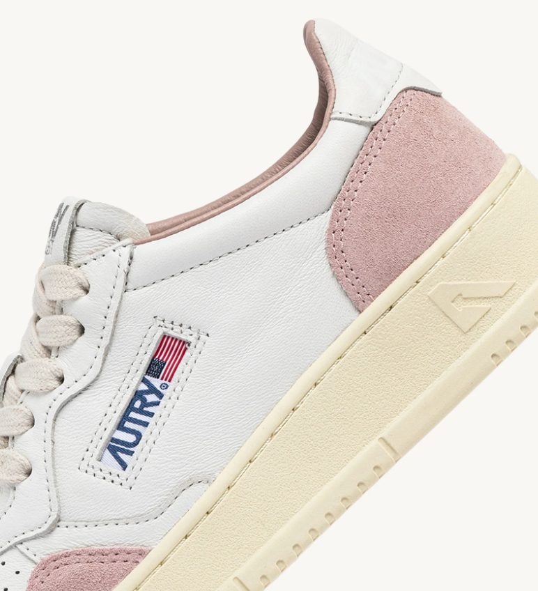 W MEDALIST LOW -WHITE/POWDER PINK LEATHER/SUEDE