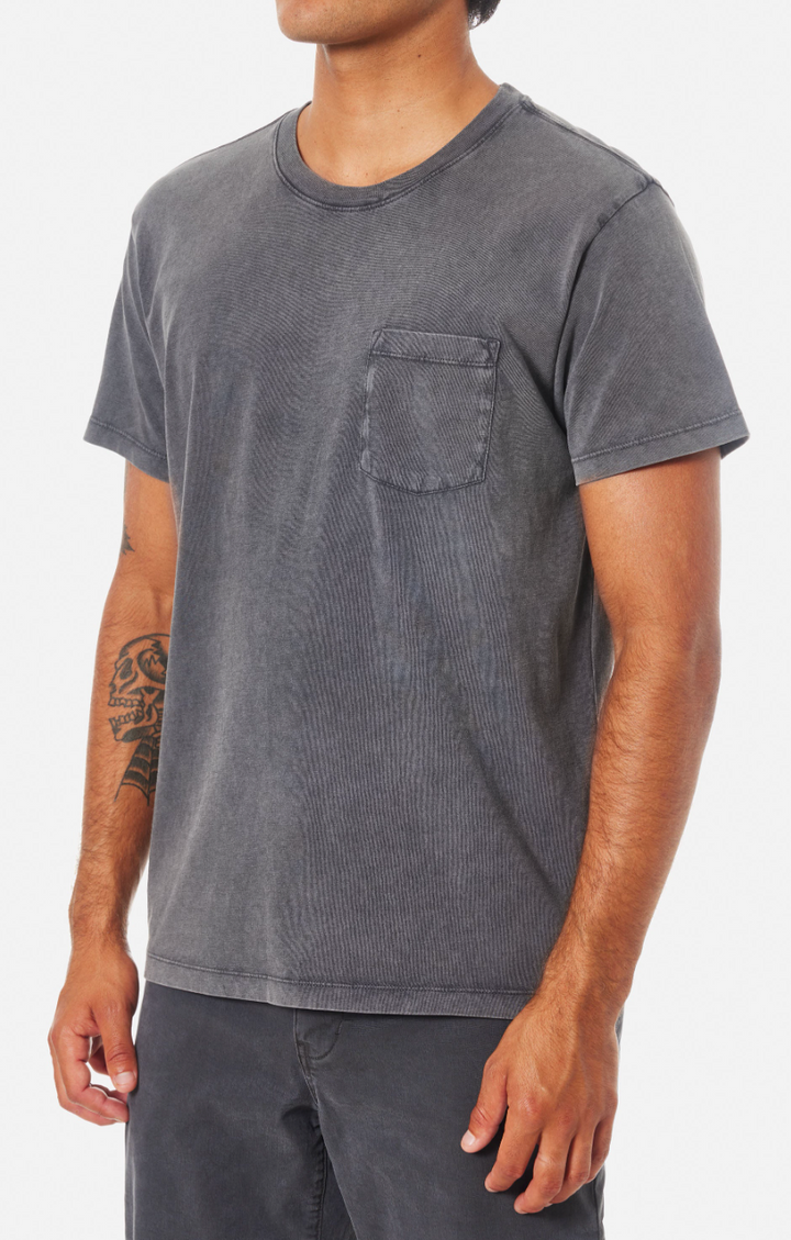 BASE TEE-BLACK SAND WASH
