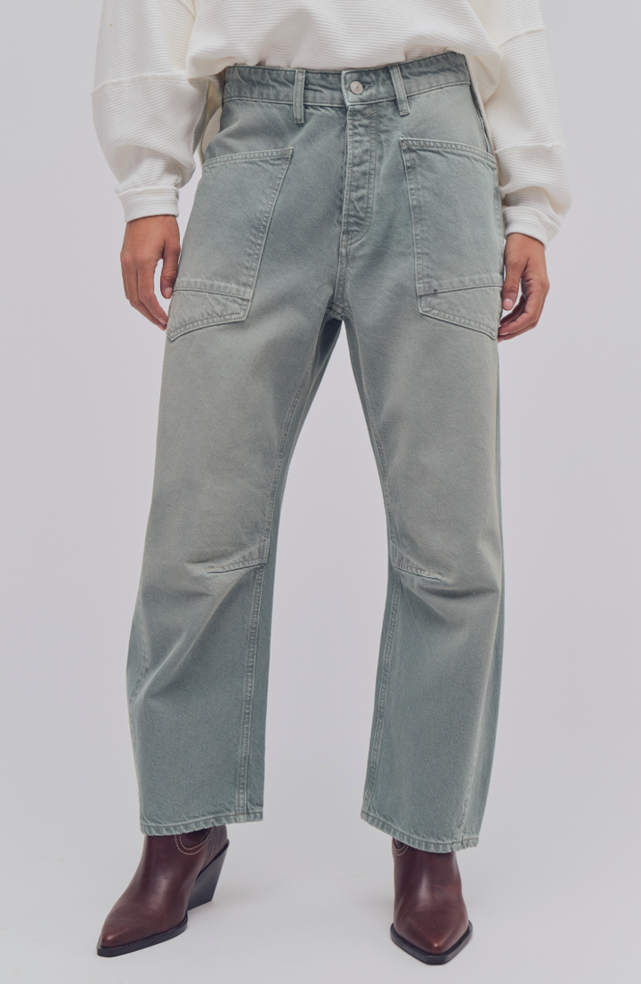 MINIMALIST MOXIE BOYFRIEND / ALOE