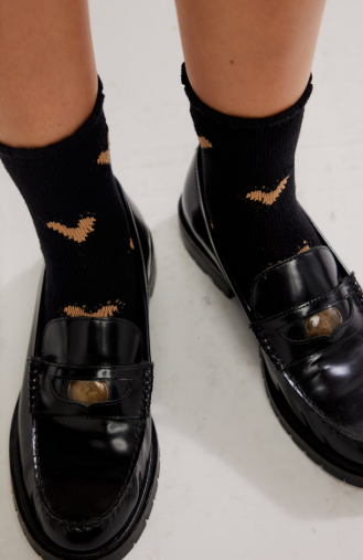 CUPIDS BOW / BLACK