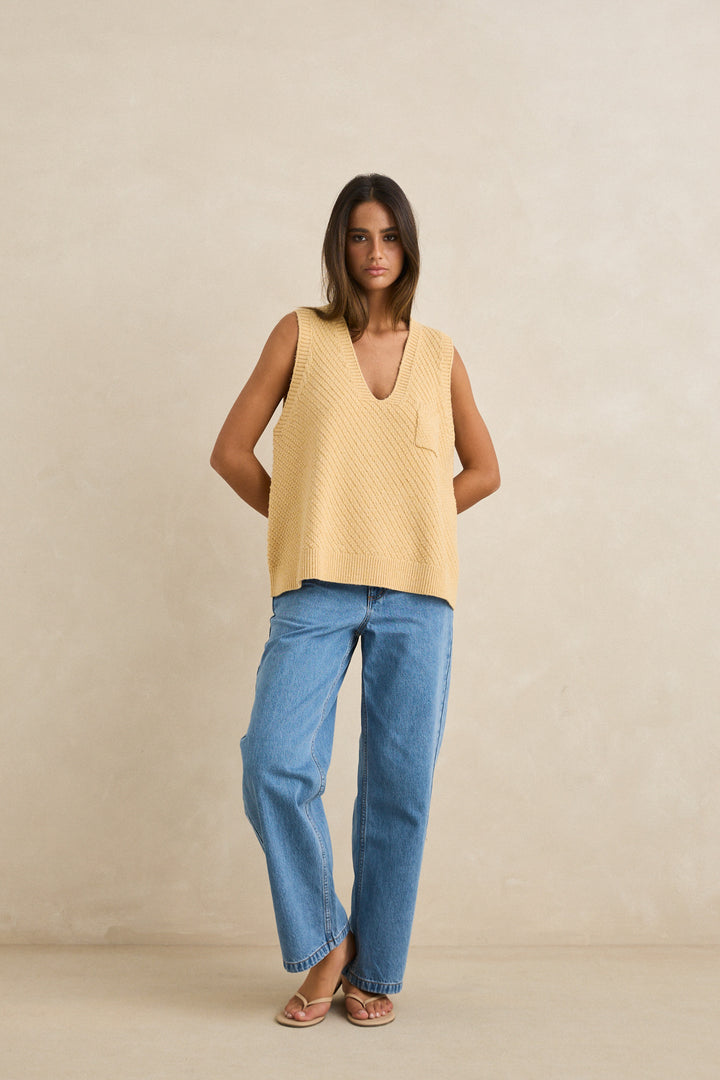 archer knit vest-sand