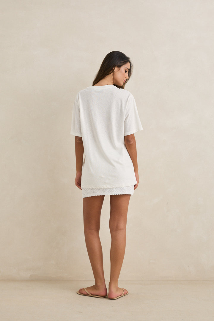 wildflower oversized t-shirt-vintage white