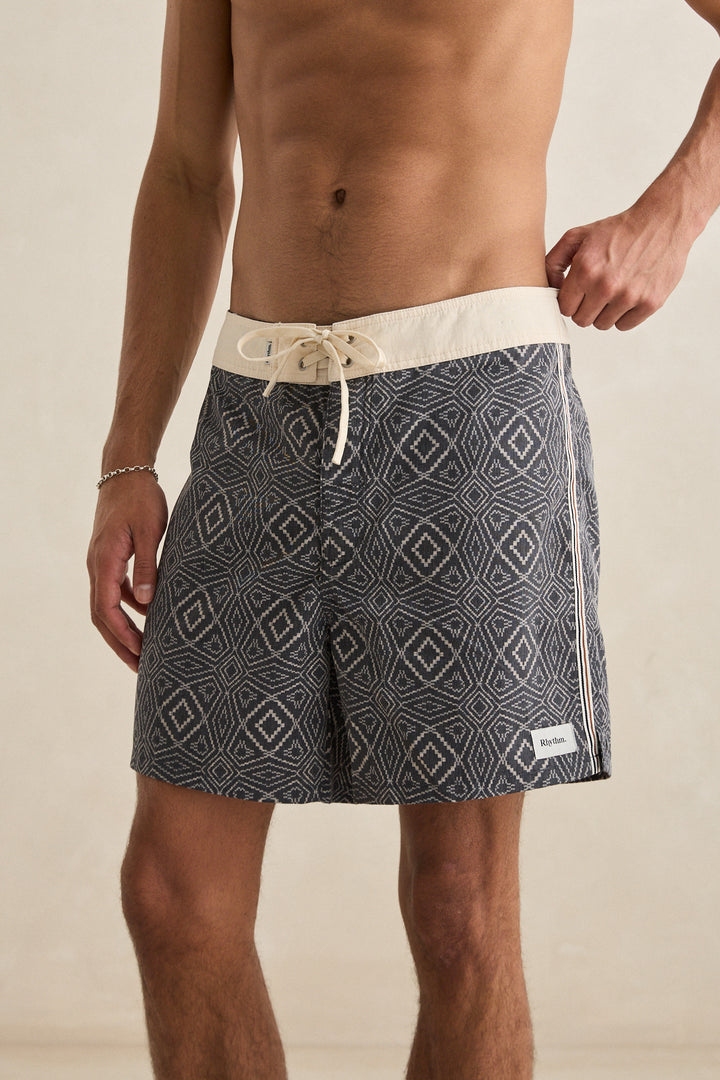 mosaic heritage trunk-black