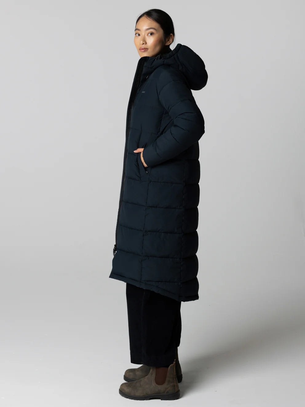 Elara Coat-Black